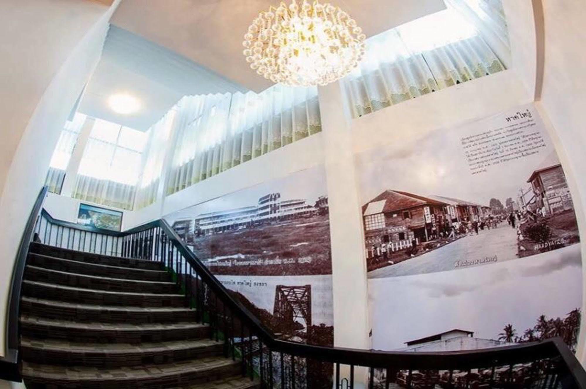 The Train Hotel Hatyai Hat Yai Eksteriør billede